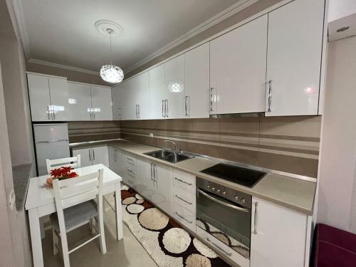 Apartment Tirana Near The New Boulevard