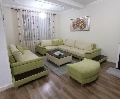 Lovely Modern Apartment(2 Beds+2 Baths) In A Villa