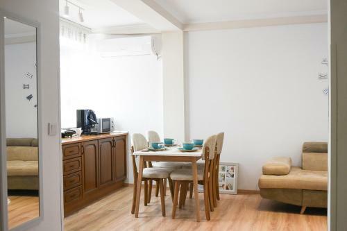 Ish Blloku 1 - Tirana Way Apartments