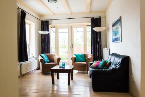 Apartamento Anjum.huis Op De Terp