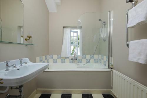Bed & Breakfast Kasteel Ophemert