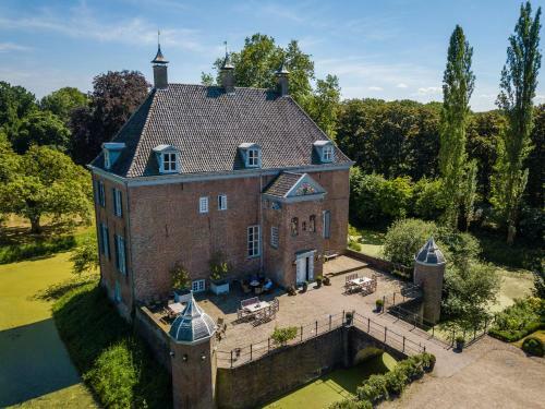 Bed & Breakfast Kasteel Ophemert