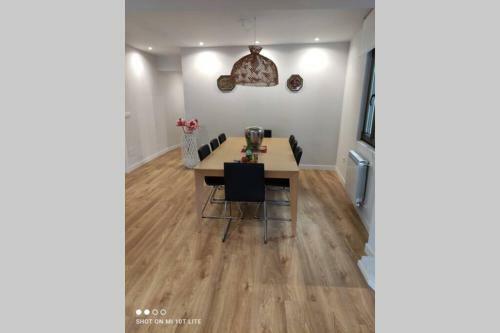 Apartamento Un Balc�n Sobre El Rio Sella