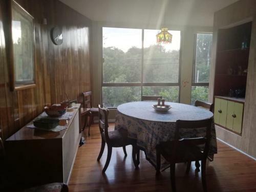 Big,sunny, 2-3 Apartment In Best Location