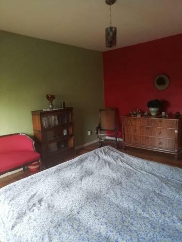 Big,sunny, 2-3 Apartment In Best Location