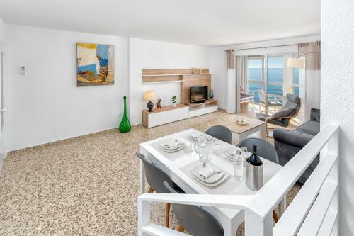 Amazing Sea View Apartment And Relax Area