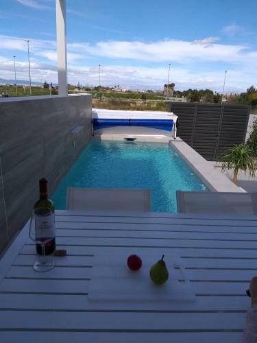Luxury Villa Rojales With Private Pool & Jacuzzi