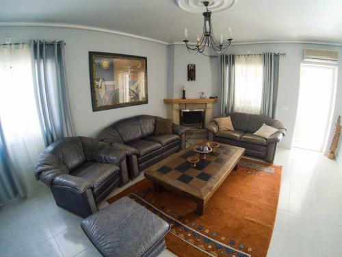 Villa House In Quesada With Swiming Pool