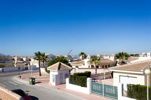 Villa House In Quesada With Swiming Pool