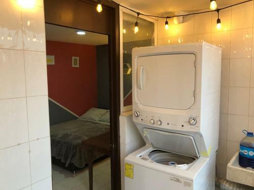 Caravansaro Horacio 1719 Polanco