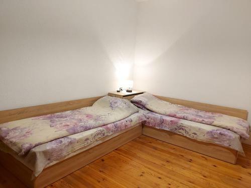 Hostal Vasi Apartments