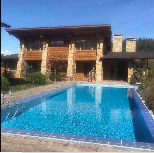 Villa Luxury Houses In Dobrinishte