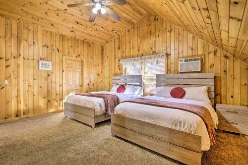 Beautiful Payson Log Cabin With Yard And Fire Pit