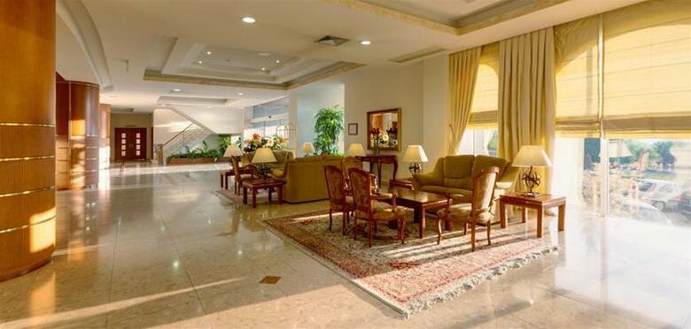 Hotel TRYP Dona Maria