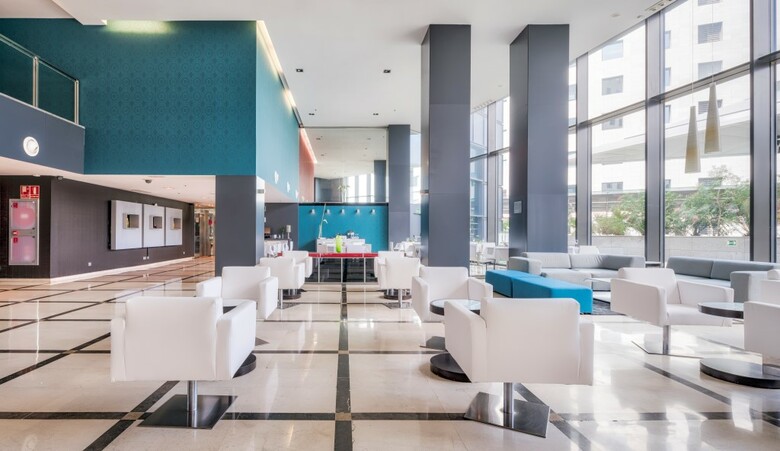 Hotel Ilunion Aqua 4