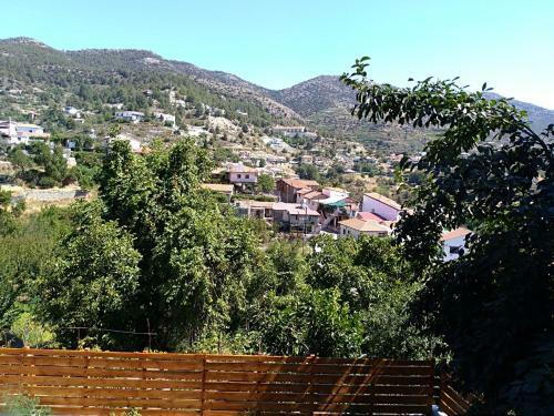Apartamento To Konatzi Tis Maroulas