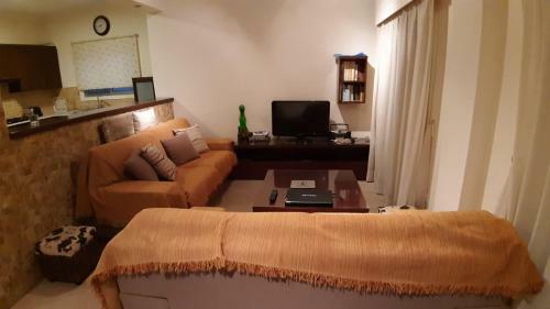 Alkaeos Holiday Rooms & Apartments