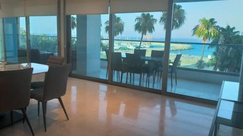 Apartamento Horizon Luxury Suite At Finikoudes Beach 301