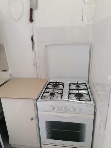 Apartamento Entire Prefabricated Garden Flat 1350m From Beach