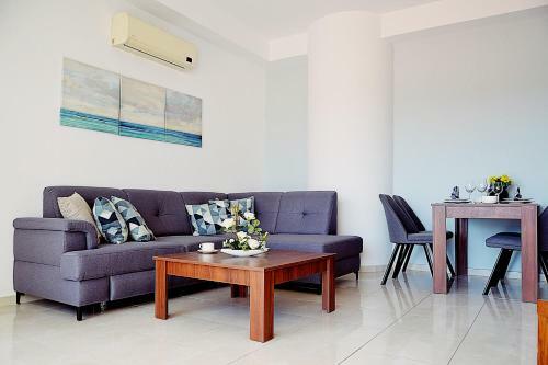 Nicolaides Sea View Apartments