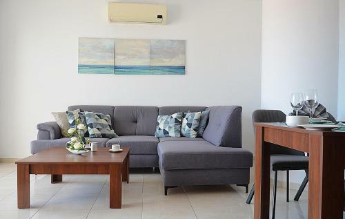 Nicolaides Sea View Apartments