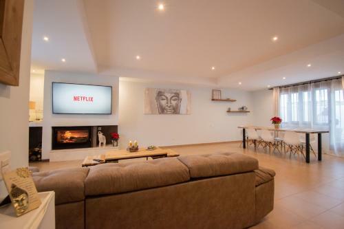 Ronda Home