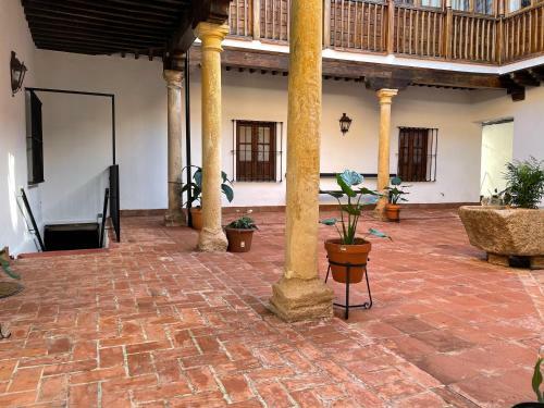 Apartamentos Patio De Santa Mar�a