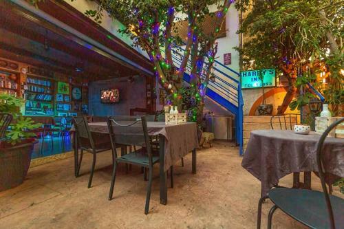 Hostal Harrys Inn Guesthouse