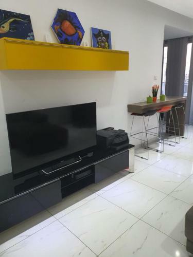 Immaculate 2-bed Apartment In Larnaca