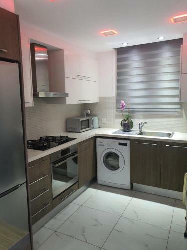 Immaculate 2-bed Apartment In Larnaca