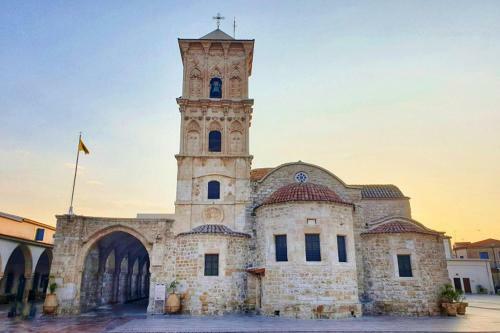 Immaculate 2-bed Apartment In Larnaca