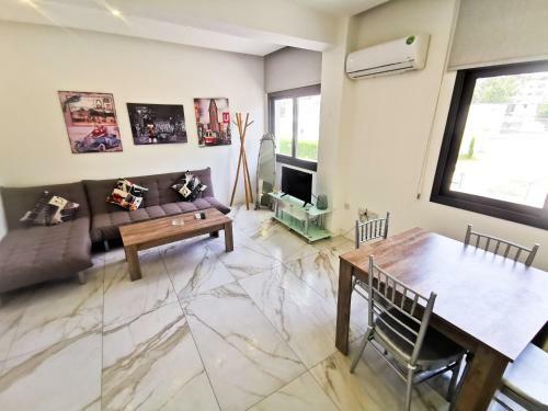 Mimi's Sunny Beach Apartment