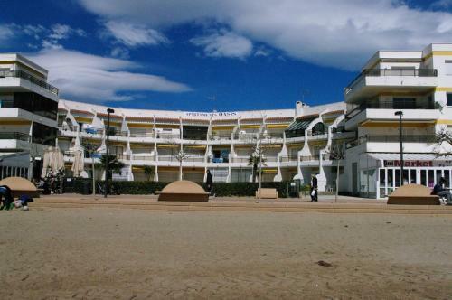 Apartamento A Pie De Playa Y Parking