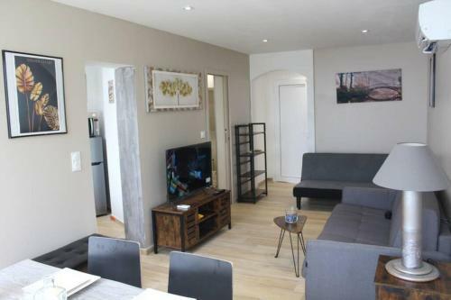 Apartamento Centro Rosas. 5 Min. Pie Del Mar, Nuevo, Wifi