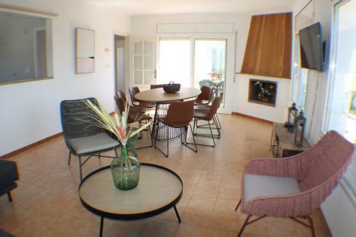 Agi Villa Grecs