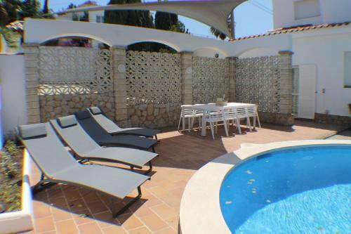 Agi Villa Grecs