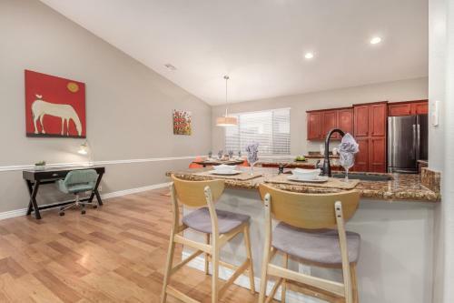 Awesome Chandler Home With Heated Pool! Home