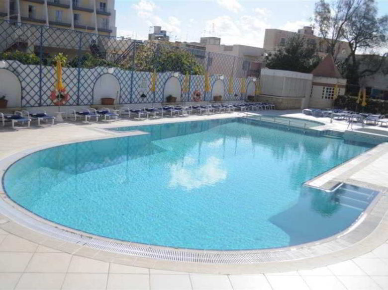 Aparthotel Club Salina Wharf
