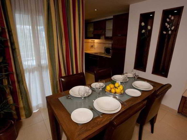 Aparthotel Club Salina Wharf