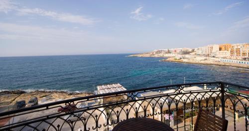 Apartamentos Ascot By The Sea