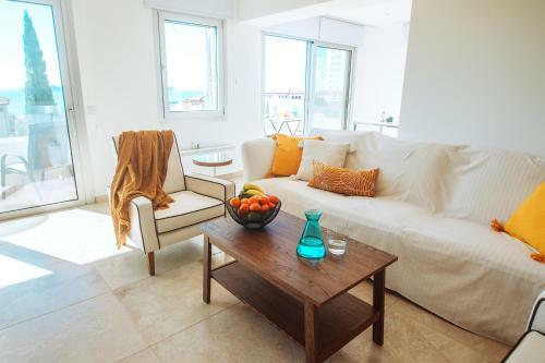 Apartamento Amathus Suite With Sea View
