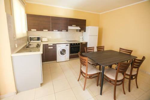 Apartamento Carisa Livadia Gardens