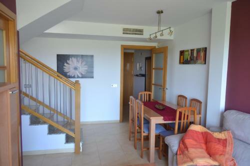 Apartamento Atico Mar Y Monta�a