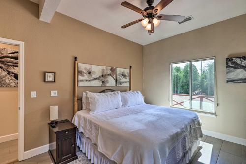 Main Home And Casita With Rooftop Deck And Patio