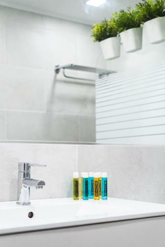 Home2book Stunning Apartment San Bartolom�