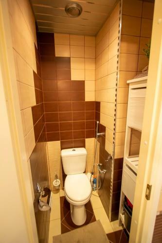 Niine 10c Apartment
