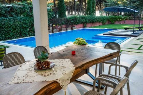 Beachfront Villa With Private Pool By Monika Experiences