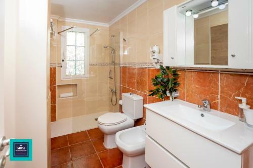 Pino Apartment, Monta�a La Data