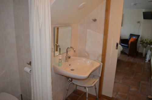 Hotel De Martiene Plats B&B & Appartement