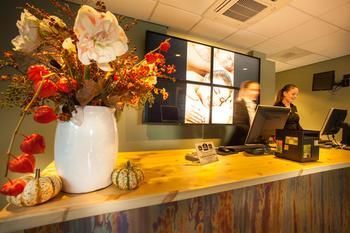 Zaan Inn Hotel